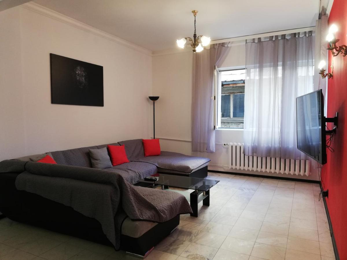 Top Center Cozy And Spacious Apartment Sofia Exterior photo